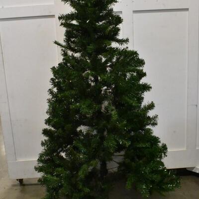 7 foot Christmas tree COMPLETE with stand