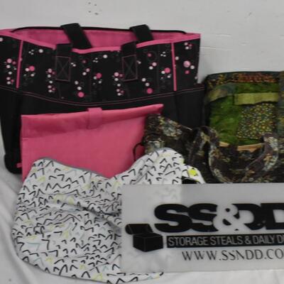 4 cloth bag/Graco diaper bag with changing pad