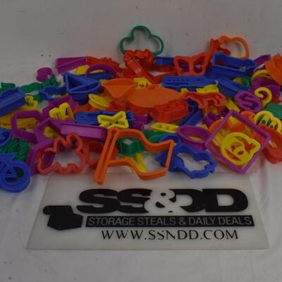 25+ pcs plastic Cookie Cutter lot: Holidays,  transportation, sports, dinosaurs