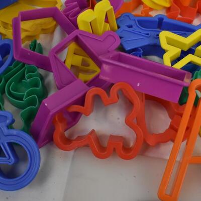 25+ pcs plastic Cookie Cutter lot: Holidays,  transportation, sports, dinosaurs