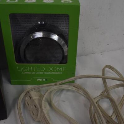 Electronics lot: Digital SLR travel charger, lighted dome reading magnifier