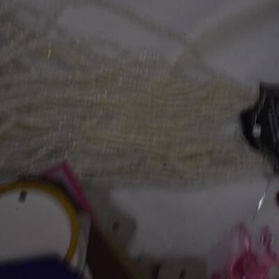 Craft lot: beads, tags, snowflakes, flowers, buffalo snow, rhinestone strass,