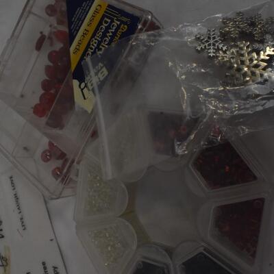 Craft lot: beads, tags, snowflakes, flowers, buffalo snow, rhinestone strass,