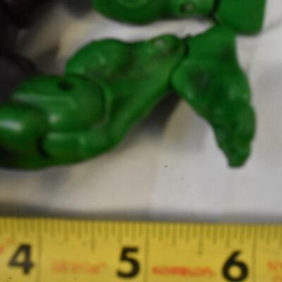 Toy lot of 2 inflatable shuttles, water rafts Incredible Hulk,, dinosaur, lizard