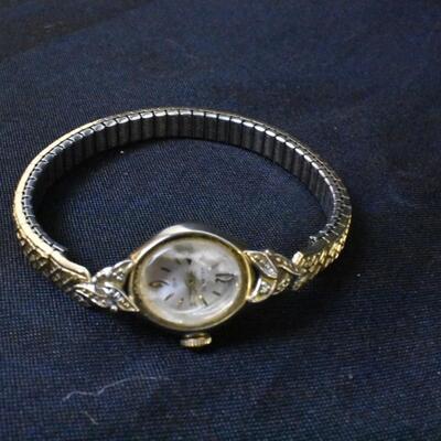 4 Vintage Ladies Watches, Costume Jewelry - Landau, Helbros, Baroness & Gruen (Missing link)