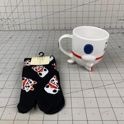 #5 Japanese Cat Mug & Adorable Socks