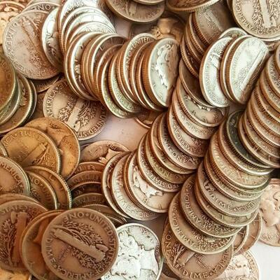 Estate Collection of 100 Silver Mercury Dimes Brilliant Uncirculated to Good Condition