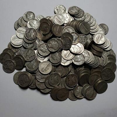 Estate Collection of 200 Silver Mercury Dimes Brilliant Uncirculated to Good Condition