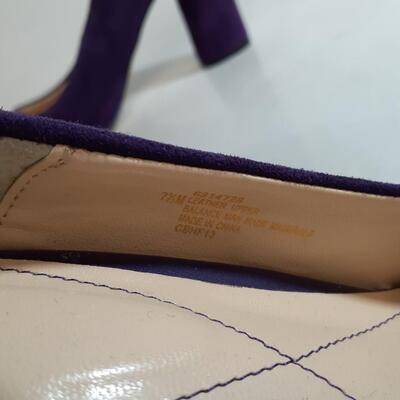 Ladies size 7.5 3in heel leather heels