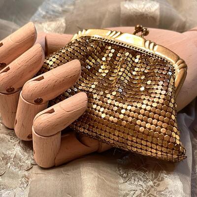 Lot Vintage Gold Mesh Whiting & Davis Bag / Coin Purse