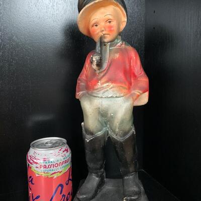 Comm e Papa (Boy with Pipe) Carnival Chalkware