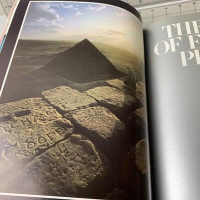#11 Images of The World Photography by National Geographic -Hardback Book