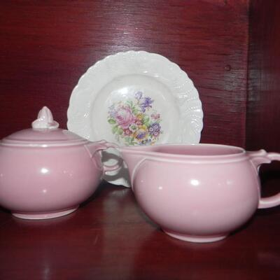 LOT 42   CHINA  PIECES