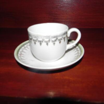 LOT 42   CHINA  PIECES
