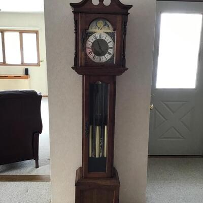 LR1 - Emperor Grandfather Clock