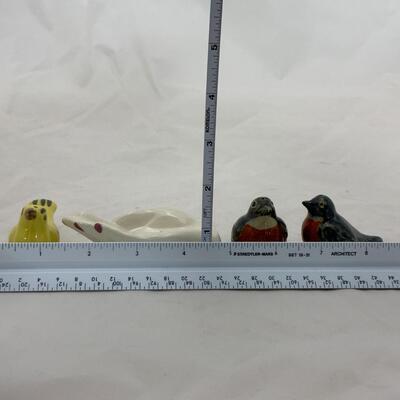 -89- Two Bird-Centric Salt and Pepper Shaker Sets