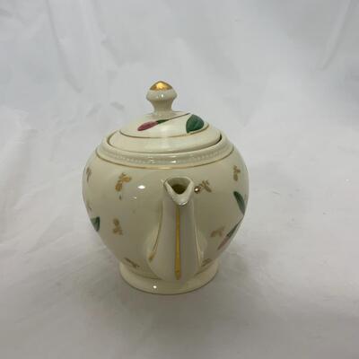 -100- SHAWNEE | 1950s Flower | Tea Pot | Gold Accent