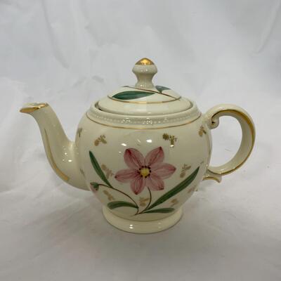 -100- SHAWNEE | 1950s Flower | Tea Pot | Gold Accent