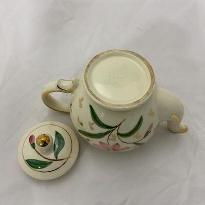 -100- SHAWNEE | 1950s Flower | Tea Pot | Gold Accent