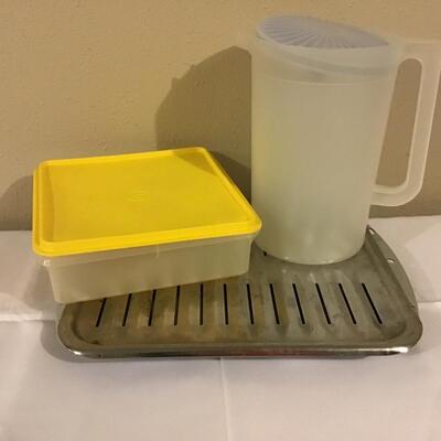 BB4 - Square Tupperware Container, Pitcher & Broiler Pan