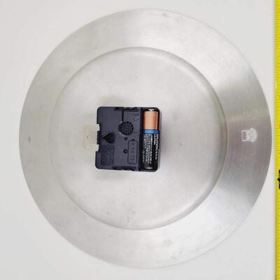 SKS ZINN BATTERY OPERATED CLOCK