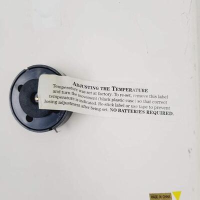 PORCELAIN GRAPE THEMED THERMOMETER