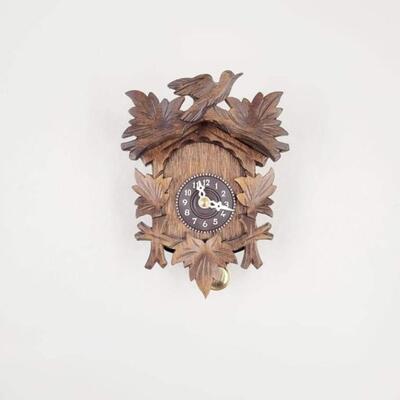 LOVELY BLACK FOREST STYLE CLOCK
