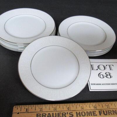 8 Crown Victoria Fine China Love Lace 6" Plates