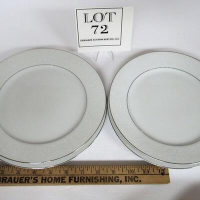 4 Crown Victoria Fine China Love Lace 9" Plates