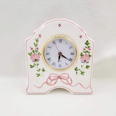 VINTAGE BEAUTIFUL TABLE CLOCK WITH PINK FLOWERS