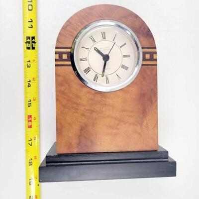 GORGEOUS DAYTON HUDSON QUARTZ MANTLE CLOCK