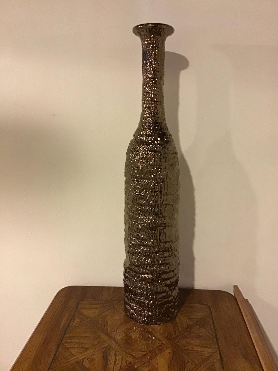 BB56 Tall Gold Textured Vase
