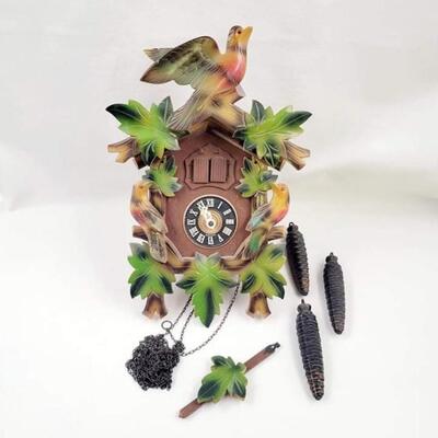 BEAUTIFUL GERMAN CUCKOO CLOCK