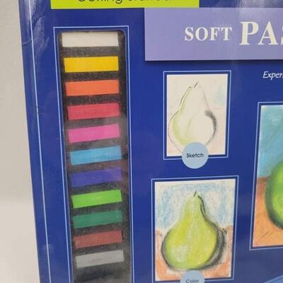 NEW FABER-CASTELL PASTEL SET