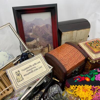 -126- Miscellaneous Tray Filled with Smalls