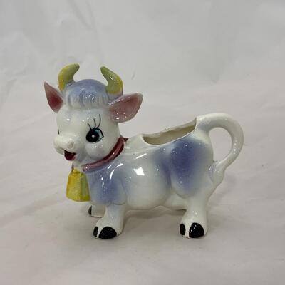 -138- Vintage Kitschy Cows | Made in Japan