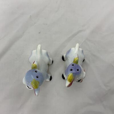 -138- Vintage Kitschy Cows | Made in Japan