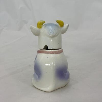 -138- Vintage Kitschy Cows | Made in Japan