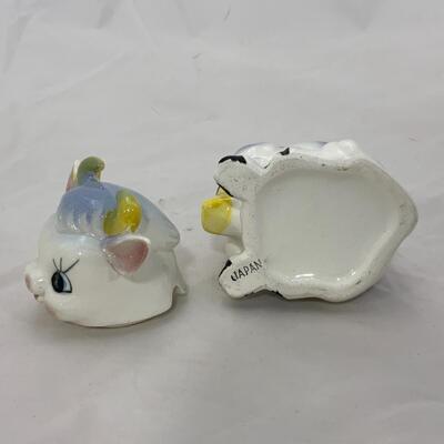 -138- Vintage Kitschy Cows | Made in Japan