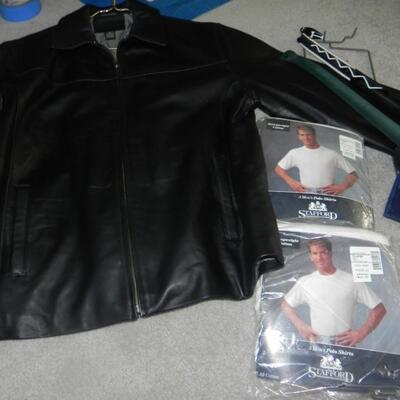 LOT  MENS LEATHER JACKET