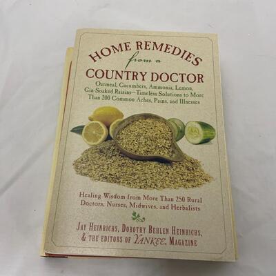 -160- Three Spoon Rests | Small Book Collection