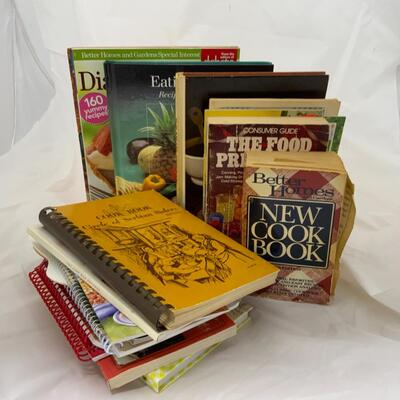 -161- Large Lot of Miscellaneous Cook Books