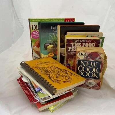 -161- Large Lot of Miscellaneous Cook Books