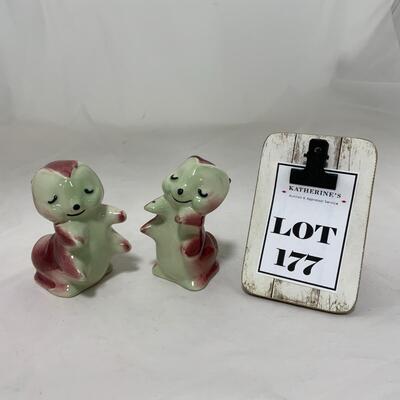 -177- VAN TELLINGEN | 1950s Love Bug | R Bendel | Huggies