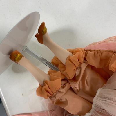 -179- Franklin Mint Heirloom Doll | Beautiful Orange Dress