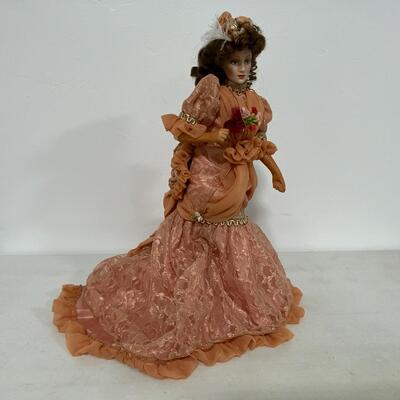 -179- Franklin Mint Heirloom Doll | Beautiful Orange Dress