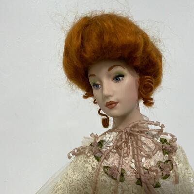 -184- Franklin Mint Heirloom Doll | Lacey Ivory Dress