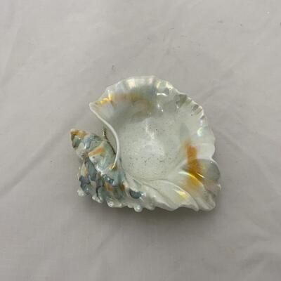 -195- Delicate Porcelain Shell Dish