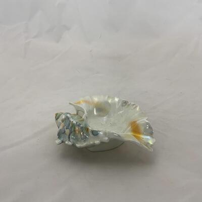 -195- Delicate Porcelain Shell Dish