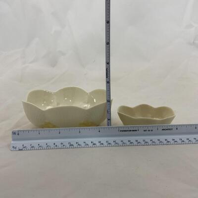 -197- BELLEEK | Three Small Pieces | Bowls